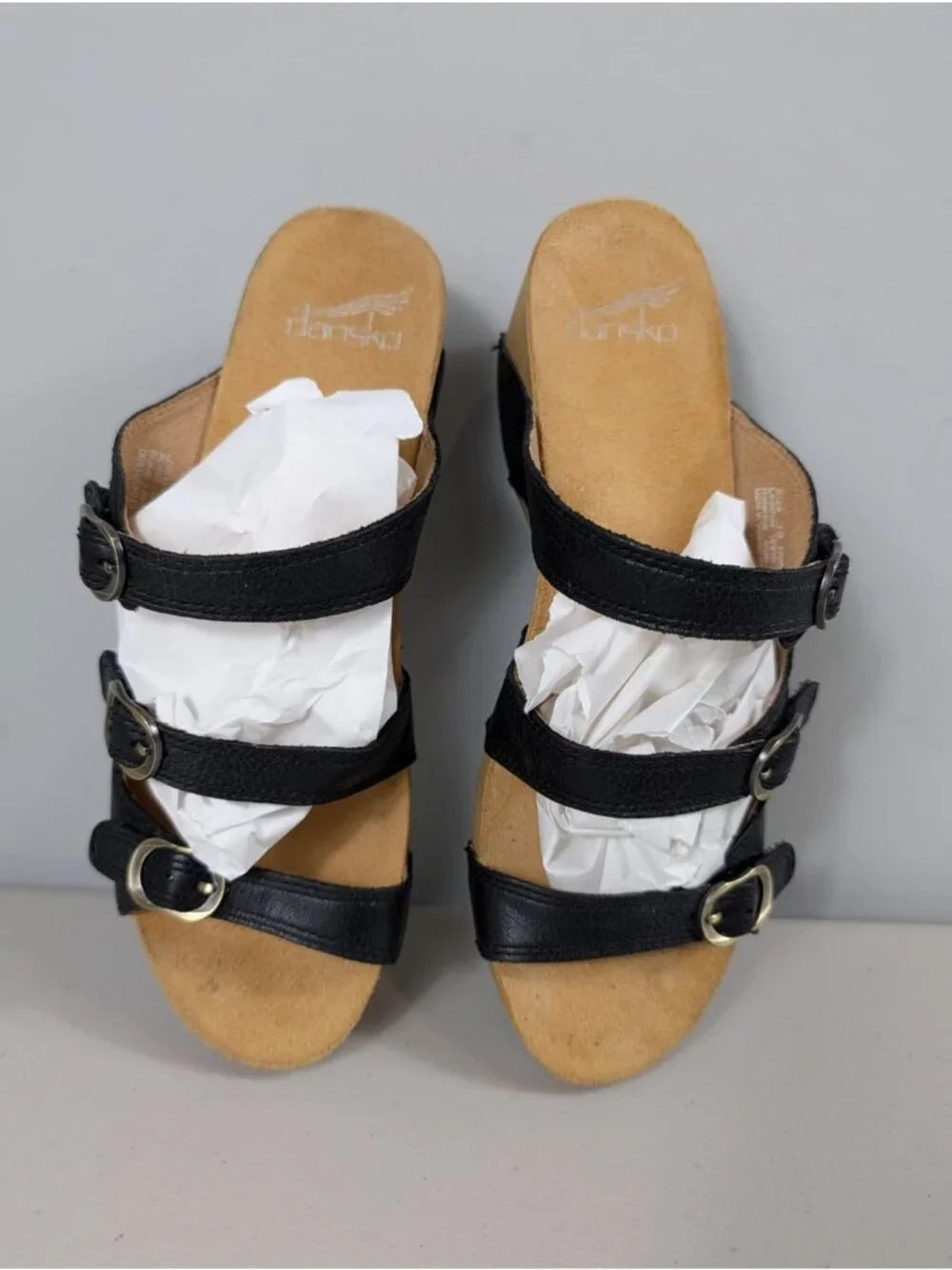 Dansko Tarin sandals in black leather women's size 7.5